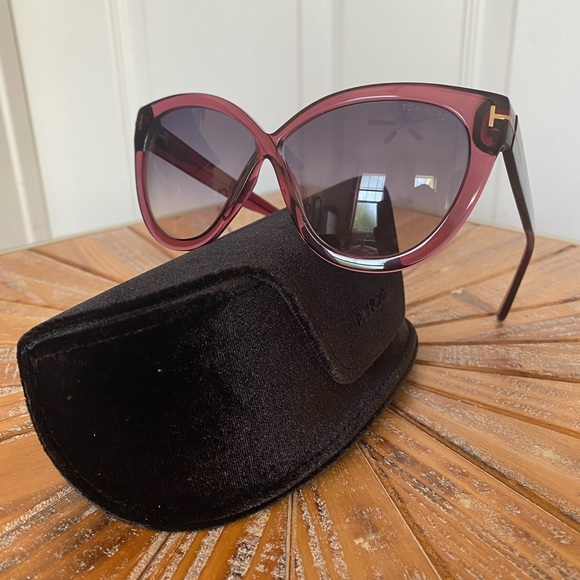 NWT Tom Ford FT0511 69B Arabella Ladies Sunglasses main image 12